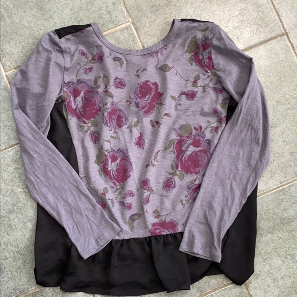 Gray and black floral tunic with ruffle waist line